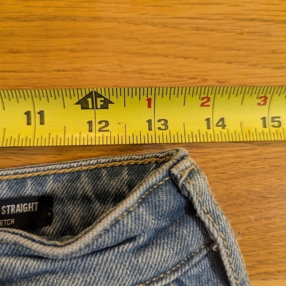 Hollister High Rise Slim Straight Distressed Jeans Size 27 - Picture 5 of 9